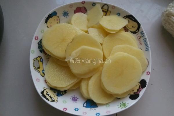 蔓越莓干土豆泥的做法图解1