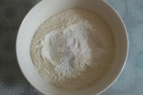 韭菜鸡蛋虾皮盒子的做法图解1