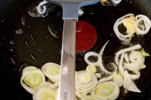 黄花菜扣肉的做法图解9