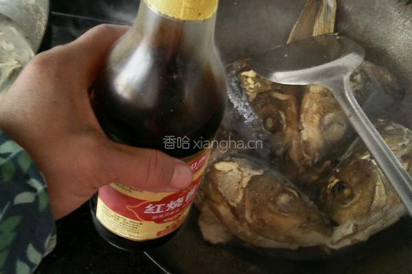红烧鱼头的做法图解10