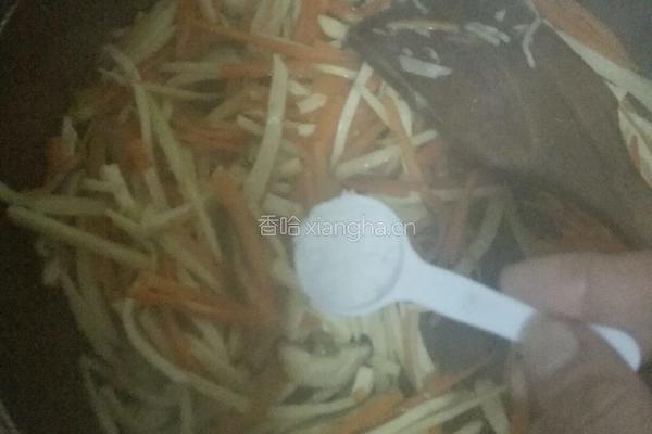 冬笋香菇胡萝卜香干丝小炒的做法图解5