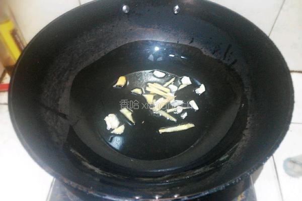 香葱炒脆皮烧肉的做法图解4