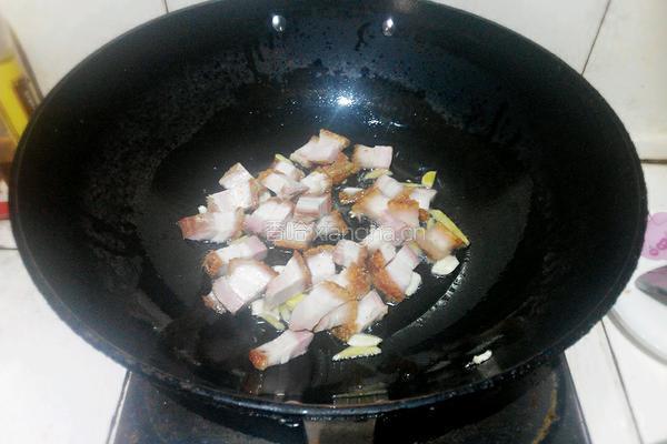 香葱炒脆皮烧肉的做法图解5