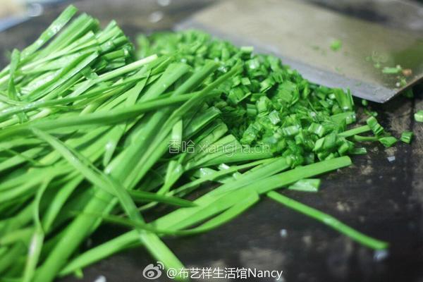 韭菜鸡蛋馅饺子的做法图解2