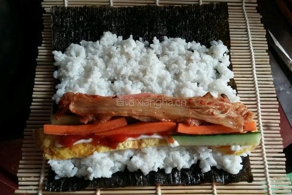 辣白菜寿司卷的做法图解9
