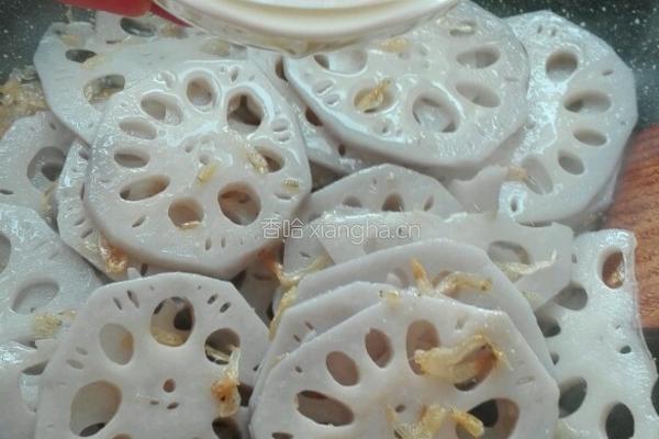 莲藕炒虾皮的做法图解7