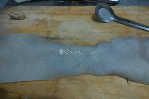 自制猪皮冻的做法图解2