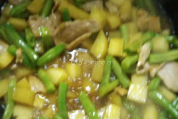 土豆炖豆角炒肉的做法图解7