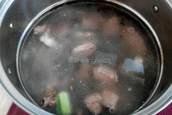 脊骨玉米汤的做法图解5