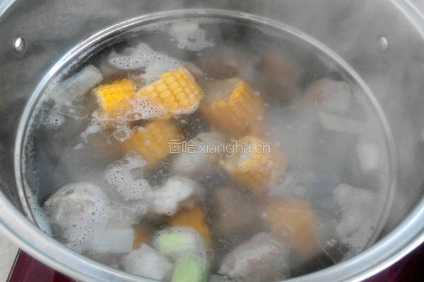 脊骨玉米汤的做法图解6