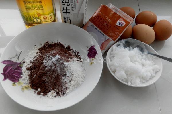 八寸可可戚风蛋糕的做法图解1