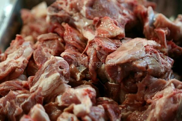 羊肉汤的做法图解1