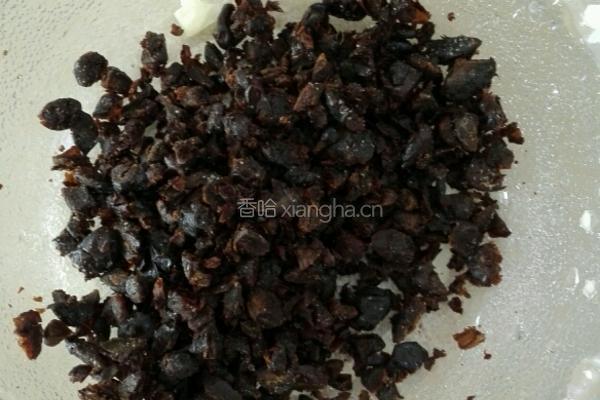 豆豉蒜蓉辣椒酱的做法图解2