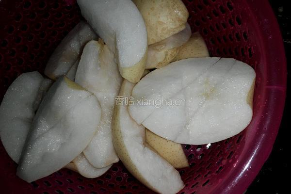 黑豆雪梨冰糖水的做法图解3