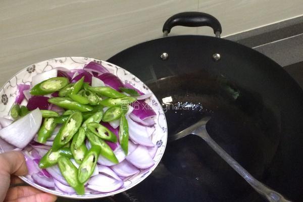 洋葱炒牛肉的做法图解6