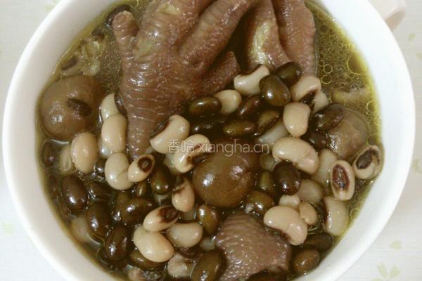 黑豆眉豆鸡脚汤的做法图解11