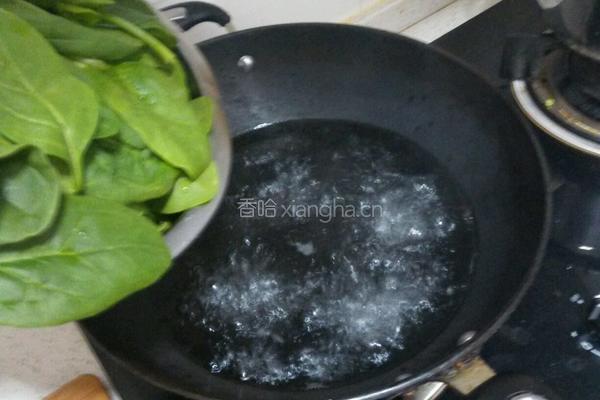 拌菠菜的做法图解2