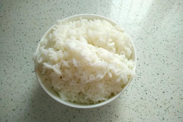 三丁炒饭的做法图解2