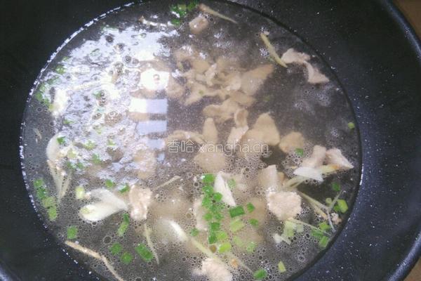 瘦肉海带汤的做法图解8
