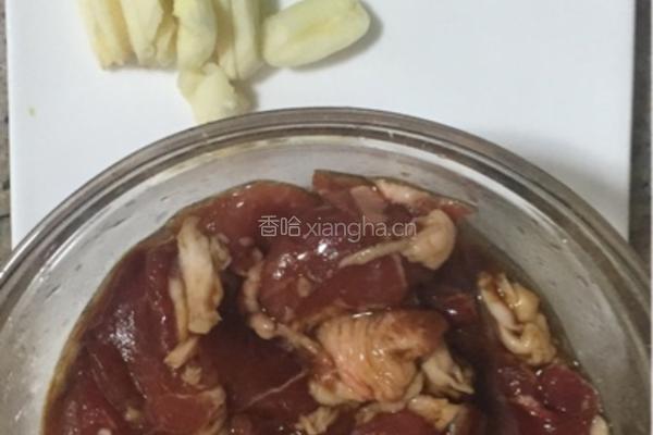 茶树菇炒肉片的做法图解2