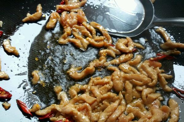 韭黄炒肉丝的做法图解7