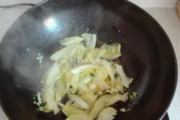 白菜木耳冻豆腐的做法图解4