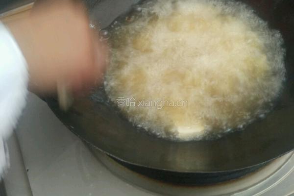 黄花鱼烧豆腐的做法图解3