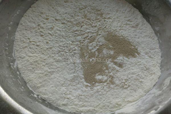 双味花卷的做法图解1