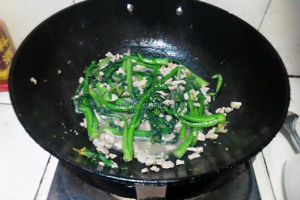 肉沫炒菜心的做法图解10