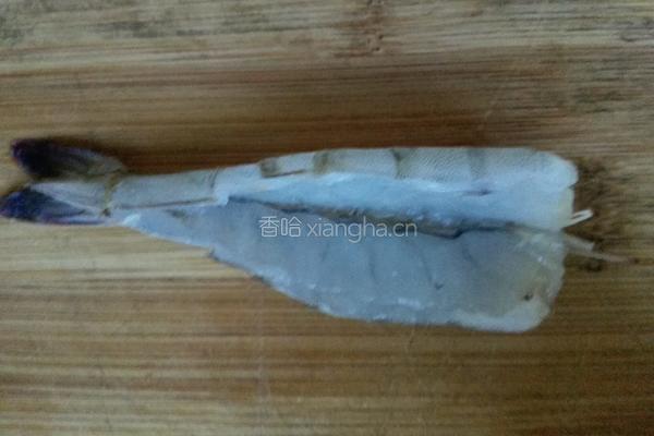 炸大虾的做法图解1