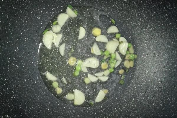干煸土豆片的做法图解8