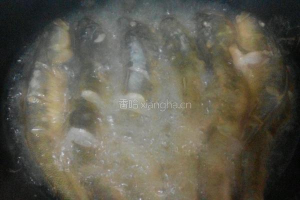 家常炖海胖头鱼🐠🐠🐠的做法图解1