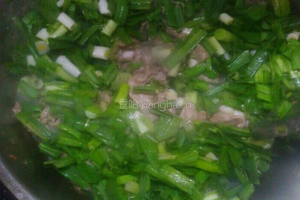 牛肉炒大蒜的做法图解4