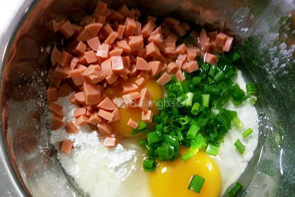 火腿鸡蛋饼的做法图解3