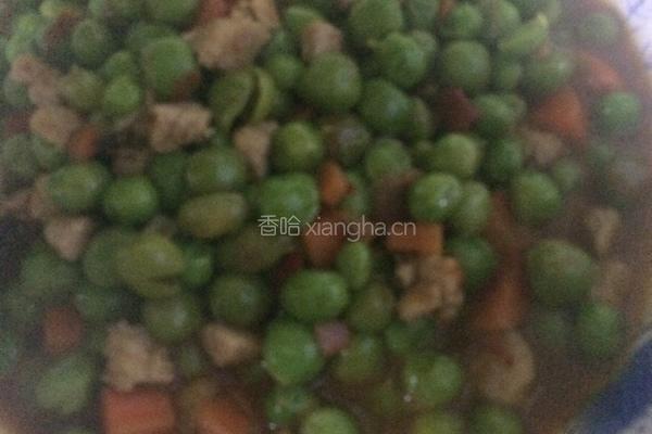 豌豆胡萝卜肉丁的做法图解8
