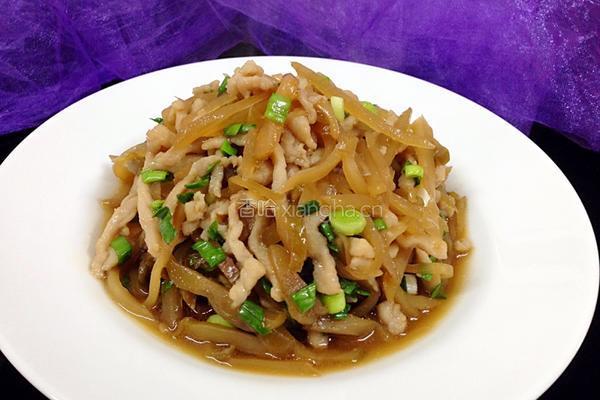 榨菜肉丝面的做法图解1