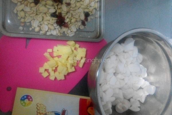 棉花糖版牛轧糖的做法图解1