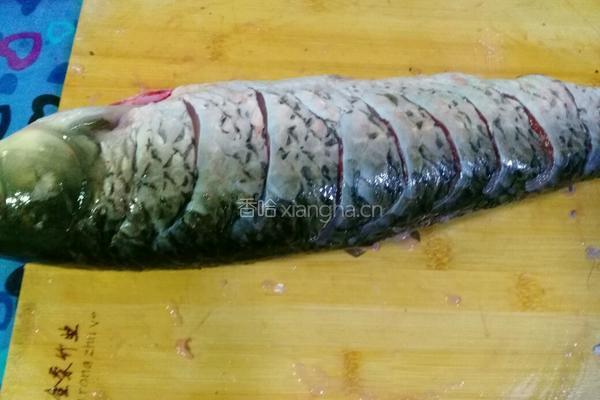 香辣烤鱼的做法图解2