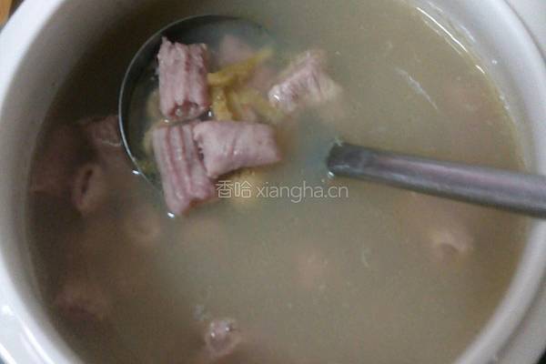 小肠腱子肉莲子汤的做法图解7