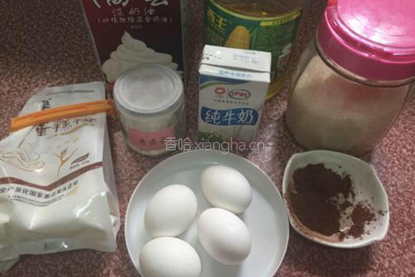 奶牛奶油蛋糕卷的做法图解1