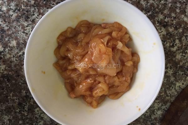 黑木耳炒鸡胸肉的做法图解4