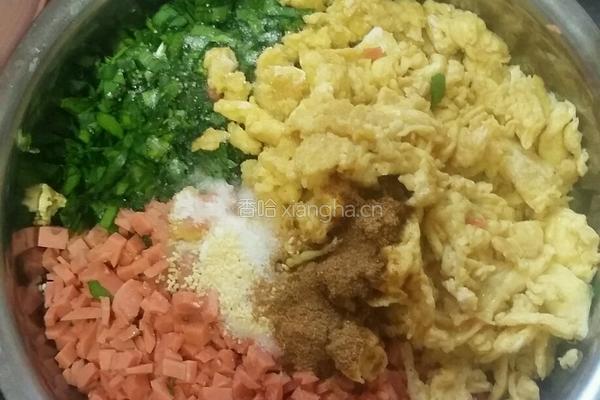 韭菜鸡蛋馅饼的做法图解1