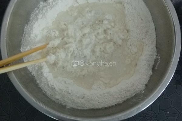 香菇牛肉馅包子的做法图解2