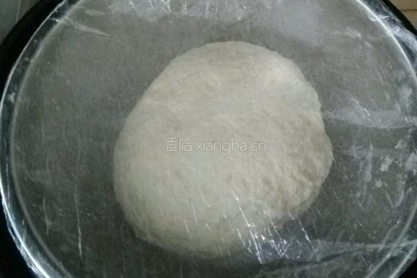 香菇牛肉馅包子的做法图解3