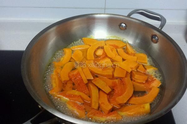 南瓜美食的做法图解1