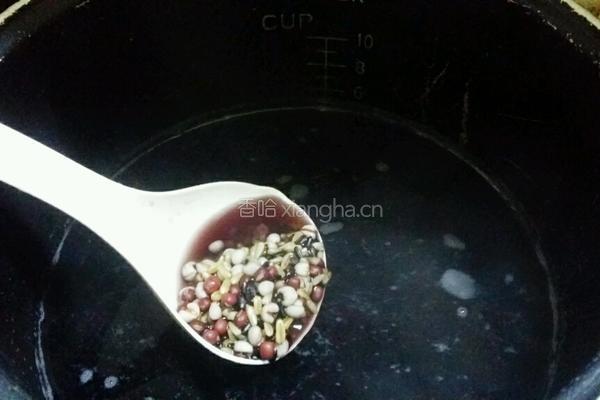 五谷杂粮粥的做法图解4