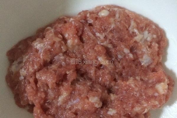 香菇木耳肉饼的做法图解2