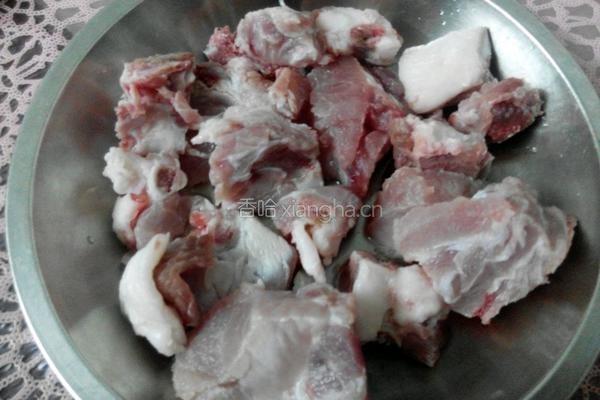 瑶柱排骨粥的做法图解1