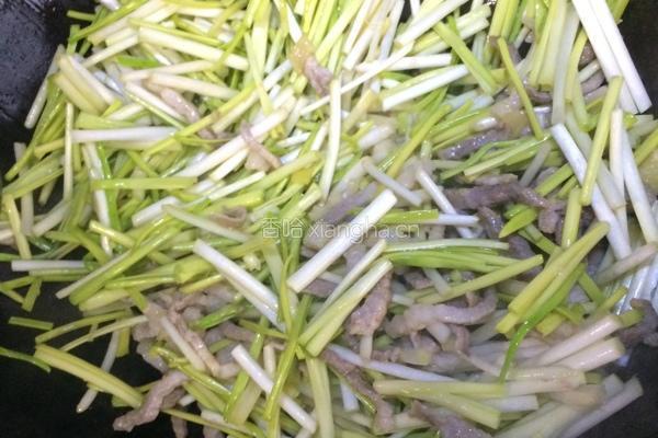 蒜苗炒肉丝的做法图解3