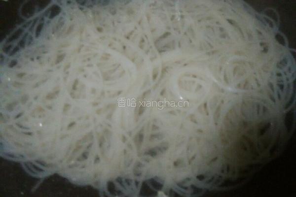 浓香鸡肉汤面的做法图解3